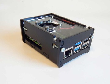 Obudowa do Raspberry Pi model 5 wentylator czarno-przezroczysta