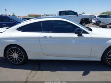 Mercedes Klasa C W205 2017 Mercedes-Benz Klasa C 2017 MERCEDES-BENZ C 300 2.0 Benzyna 241KM, zdjęcie 6