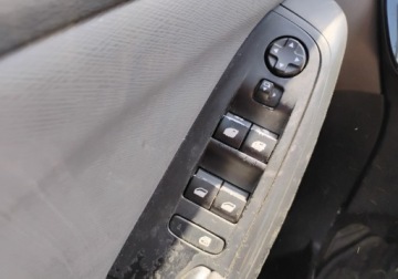 Citroen C4 Picasso II Picasso 1.6 e-HDi 114KM 2014 Citroen C4 Picasso 2014r, 1.6HDI. Uszkodzony prawy przod. Jezdzi. 1.6, zdjęcie 9