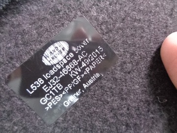POLIČKA KUFRU LAND ROVER OE EJ32-46668-AC