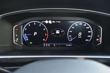 Volkswagen Tiguan II SUV Facelifting 1.5 TSI 150KM 2022 Volkswagen Tiguan SalonPL 150KM TSI DSG R-Line Premium HakKessyNavi ACC Ma, zdjęcie 12