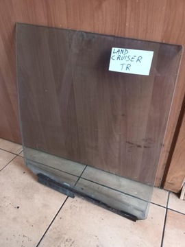 SKLO (OKNO) DVEŘE TOYOTA FJ62 ZADNÍ PRAVÁ LAND CRUISER