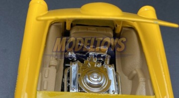 Ford THUNDERBIRD 1956 модельный год 1:24 Motormax 73215 желтый