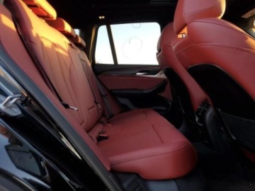 BMW X3 G01 2022 BMW X3 2022, 2.0L, 4x4, porysowany lakier 2.0 Benzyna 248KM, zdjęcie 9