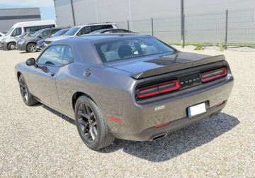 Dodge Challenger III 2019 Dodge Challenger CHallenger 3.6 305 KM 2019r 122.000 km Warszawa 3.6, zdjęcie 4