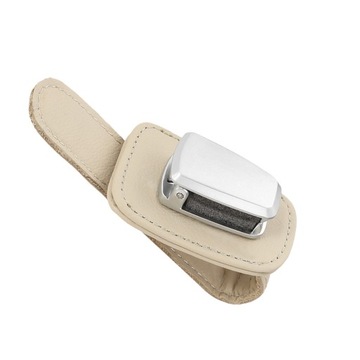 UCHWYT NA OKULARY SAMOCHODOWE UCHWYT NA OKULARY PRZECIWSŁONECZNE