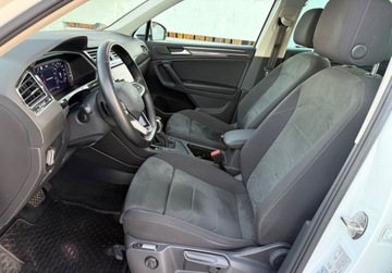 Volkswagen Tiguan II SUV Facelifting 1.5 TSI 150KM 2021 Volkswagen Tiguan salon PL FV VAT 23 Matrix Elegance 1.5 Benzyna, zdjęcie 19
