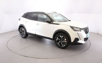 Peugeot 2008 II SUV 1.2 PureTech 130KM 2022 Peugeot 2008 PureTech 130 AUTOMAT EAT8 Allure Pack Perla SalonPL od R, zdjęcie 16