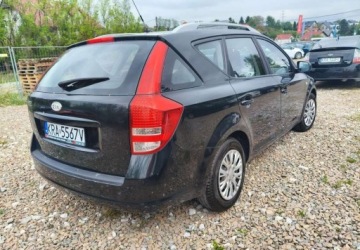 Kia Ceed I SW Facelifting 1.6 CRDi WGT 90KM 2010 Kia Ceed Kia Ceed 1.6 Diesel 90KM, zdjęcie 3