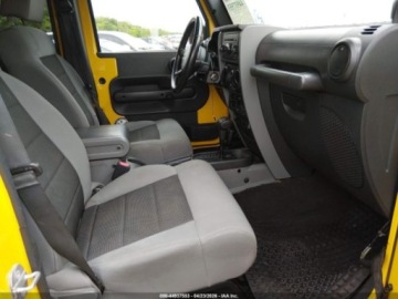 Jeep Wrangler III 2009 Jeep Wrangler Unlimited X 2009 3.8 Benzyna 202KM, zdjęcie 9