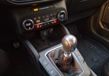 Ford Kuga III SUV 1.5 EcoBoost 150KM 2020 Ford Kuga Ford Kuga 1.5 EcoBoost 150KM, ST-line X, Salon PL 1.5 Benzyna, zdjęcie 27