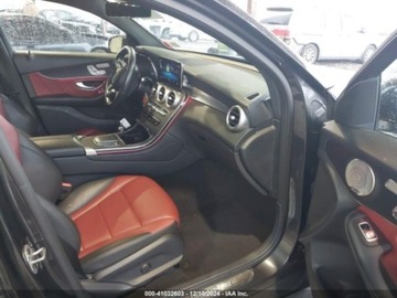 Mercedes GLC C253 2021 Mercedes-Benz GLC 2021 MERCEDES-BENZ GLC 300 4MATIC COUPE 2.0 Benzyna 255KM, zdjęcie 5