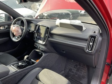 Volvo XC40 Crossover Facelifting 2.0 B4 197KM 2024 Volvo XC 40 B4 Skóra Kamera Pamięć Podgrzewanie, zdjęcie 11