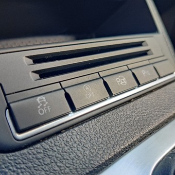 Volkswagen Golf Plus II 1.6 TDI-CR DPF BlueMotion 105KM 2011 Volkswagen Golf Plus Volkswagen Golf Plus 1.6 DSG Automat Xenon Kamera Cof, zdjęcie 25