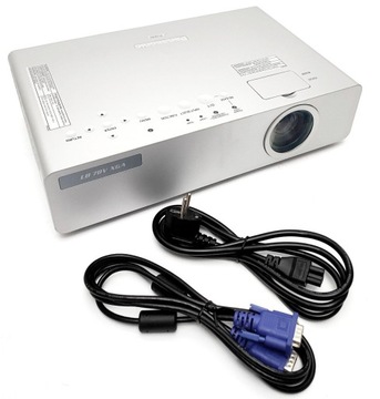 Projektor Panasonic PT-LB78V, LCD, + kable, torba