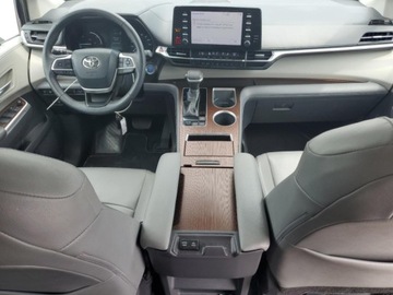 Toyota Sienna III 2022 Toyota Sienna xle, 2022r., 2.5L 2.5 Hybryda 245KM, zdjęcie 6