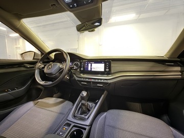 Skoda Octavia IV Liftback 1.5 TSI EVO 150KM 2023 Skoda Octavia Ambition 1.5 TSI 150KM, Salon Polska, zdjęcie 27