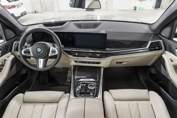 BMW X5 G05 SUV Facelifting 3.0 30d 298KM 2025 BMW X5 xDrive30d Dostępny od ręki!, zdjęcie 12