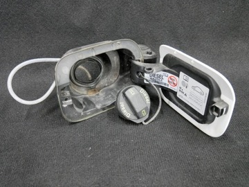 Klapka wlewu paliwa korek LC9A JETTA 5C TDI