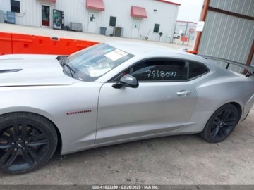 Chevrolet Camaro VI Coupe 6.2 455KM 2017 Chevrolet Camaro 1SS 2017 6.2l 6.2 Benzyna 455KM, zdjęcie 2