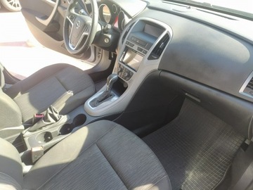 Opel Astra J Sports Tourer Facelifting 1.4 Turbo ECOTEC 140KM 2013 Opel Astra 1,4 140 KM ,Salon Polska, Automat, zdjęcie 7