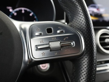 Mercedes Klasa C W205 Kombi Facelifting 2.0 300d 245KM 2019 Mercedes C 300 4x4 automat multibeam LED, zdjęcie 33