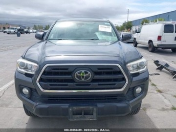 Toyota Tacoma II 2018 Toyota Tacoma Toyota Tacoma SR5 Double Cab 5 Bed V6 4x2 AT (Natl) 3.5, zdjęcie 1