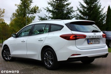 Ford Focus IV Kombi Facelifting 1.0 EcoBoost 125KM 2023 Ford Focus Ford Focus 1.0 EcoBoost Titanium Benzyna 125KM, zdjęcie 7