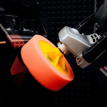 K2 DURAFLEX PAD GĄBKA POLERSKA 150 MM LEKKO / ŚREDNIO ŚCIERNA NA WIERTARKĘ