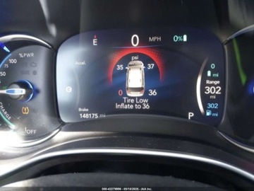 Chrysler Pacifica II 2018 Chrysler Pacifica 2018 CHRYSLER PACIFICA HYBRID LIMITED 3.6 Benzyna 260KM, zdjęcie 16