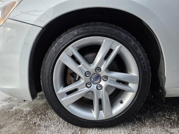 Volvo S60 II Sedan Facelifting 2.0 T5 DRIVE-E 245KM 2015 VOLVO S60 II Premium Plus T5, 2.0l benzyna 245KM Dokumentacja pochodzenia, zdjęcie 33