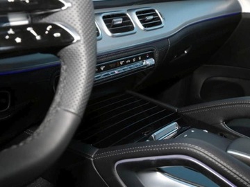 Mercedes GLE V167 SUV Facelifting 3.0 450d 367KM 2025 MERCEDES-BENZ GLE 450 d 4-Matic AMG Line 3.0 (367KM) 2025, zdjęcie 9