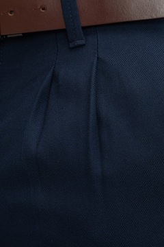 Granatowe spodnie męskie z zaszewkami regular rozmiar 176/106