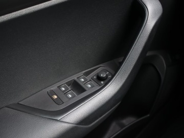 Skoda Karoq Crossover 1.6 TDI 115KM 2019 Skoda Karoq 1.6 TDI, Salon Polska, Automat, Navi, zdjęcie 16