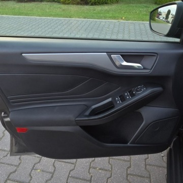 Ford Focus IV Kombi Facelifting 1.0 EcoBoost 125KM 2022 Ford Focus Mk4 1.0 EcoBoost Hybrid TITANIUM X, zdjęcie 29