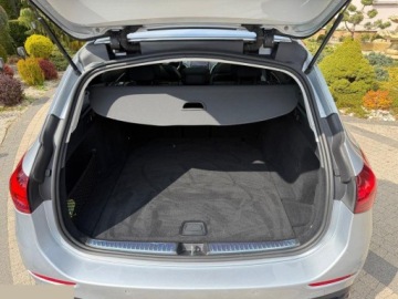 Mercedes Klasa C W206 Kombi 2.0 220d 200KM 2024 Mercedes Klasa C 220d 9G-TRONIC AMG Line 2024r Perfekcyjny! Możliwa zamiana, zdjęcie 16