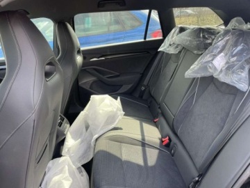 Skoda Superb IV Kombi 2.0 TSI 204KM 2025 Skoda Superb 2.0 Benzyna 204KM, zdjęcie 4