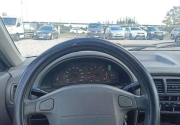 Suzuki Swift III Hatchback 1.0 i 53KM 2002 Suzuki Swift Suzuki Swift Benzyna 53KM, zdjęcie 8