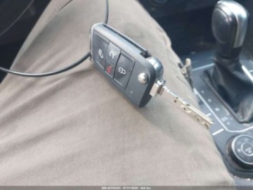 Volkswagen Tiguan II 2020 Volkswagen Tiguan 2020 r., 2,0L R-LINE BLACK 2.0 Benzyna 184KM, zdjęcie 12