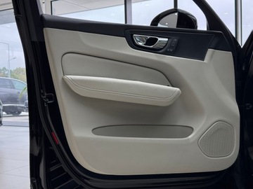 Volvo XC60 II Crossover D5 235KM 2018 Volvo XC 60 D5 Inscription AWD / 1właściciel / Sal, zdjęcie 10