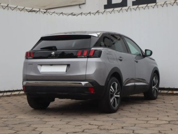 Peugeot 3008 II Crossover 1.5 BlueHDI 130KM 2019 Peugeot 3008 1.5 BlueHDi, Salon Polska, zdjęcie 4