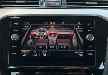 Volkswagen Passat B8 Variant Facelifting 2.0 TDI SCR 200KM 2022 Volkswagen Passat Elegance Pakiety, ACC, LED Matrix, ergoComfort z masaze, zdjęcie 21