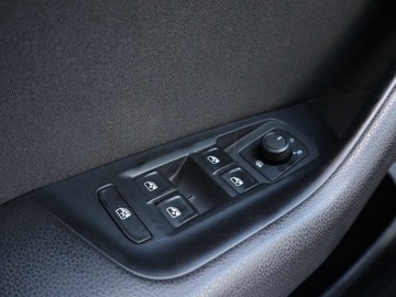 Volkswagen Passat B8 Limousine 2.0 TDI BlueMotion Technology 150KM 2016 VW Passat 2.0 TDI, Salon Polska, Navi, Klima, zdjęcie 16