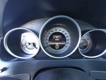 Mercedes Klasa C W204 Kombi T204 2.2 200 CDI BlueEFFICIENCY 136KM 2013 Mercedes C 200 Avantgarde, 240 tys km, zdjęcie 9