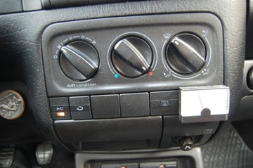 Volkswagen Vento 1.8 90KM 1996 VW VENTO GLX Klima 1Wł. 1.8 El. Szyby Centralny Wspomaganie, zdjęcie 27