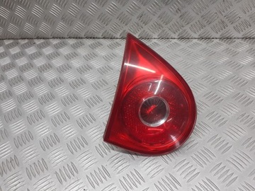 LAMPA LEWA TYLNA W KLAPIE VW GOLF V 1K6945093G