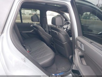 BMW X5 G05 2024 BMW X5 Phev xDrive50E 2024 3.0l 3.0 Hybryda 308KM, zdjęcie 12