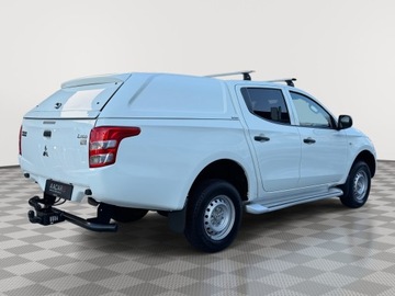 Mitsubishi L200 V Club Cab 2.4 154KM 2019 Mitsubishi L200 2.4 d DC Invite EU6 / Wyciągarka /, zdjęcie 3