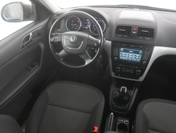 Skoda Yeti Minivan 1.2 TSI 105KM 2011 Skoda Yeti 1.2 TSI, Salon Polska, Klima, zdjęcie 6