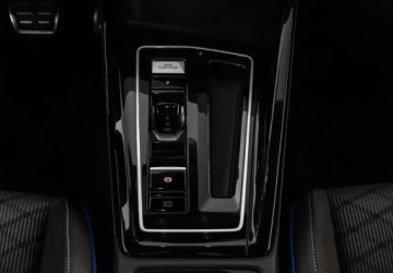 Volkswagen Golf VIII 2025 Volkswagen Golf 1,5TSI 150KM DSG, Kamera Cofania, Head-Up, Zawieszenie ada, zdjęcie 16